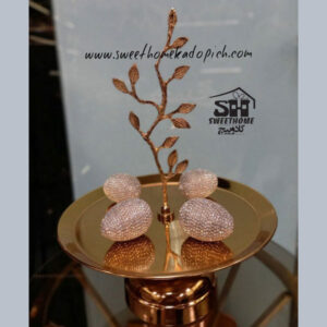 تصویر شیرینی خوری فلزی گل دار یک طبقه طلایی 1