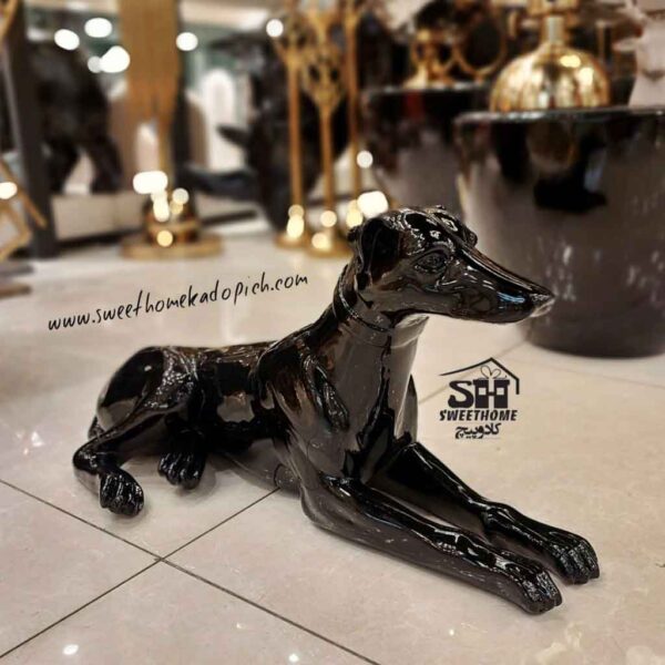تصویر مجسمه سگ مدل پینچر مشکی براق